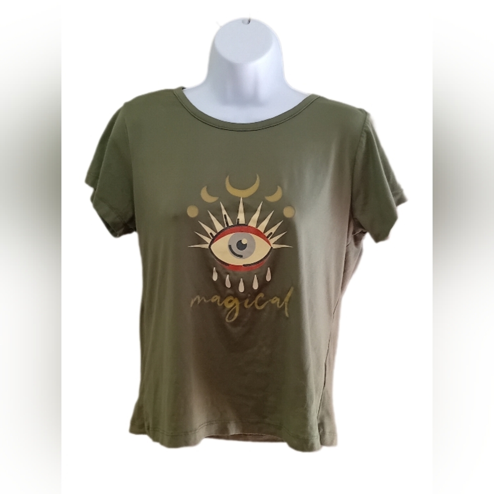 Green Graphic Tee with Eye Design
